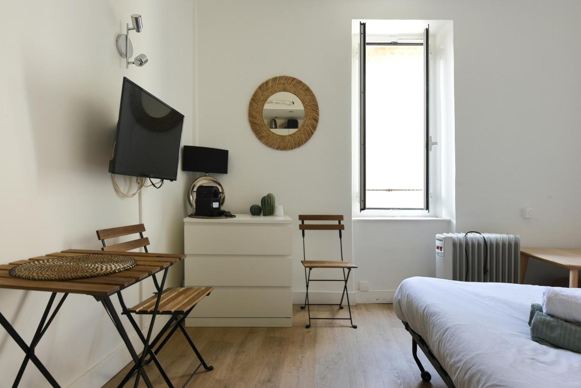 Studio Garrigue La Fare-les-Oliviers Экстерьер фото